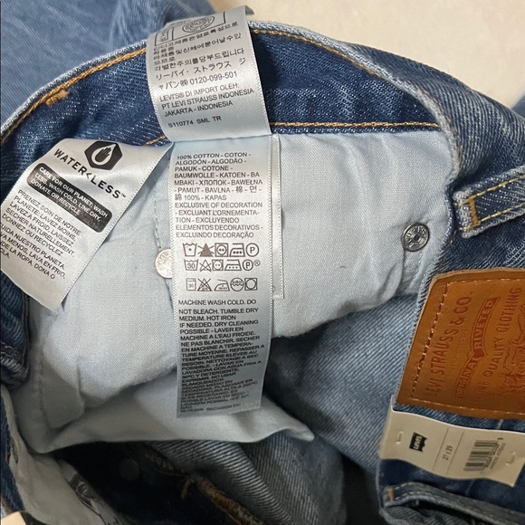 Levi's 501 Women’s ‘81 Jeans Size 27 NEW - Picture 8 of 11